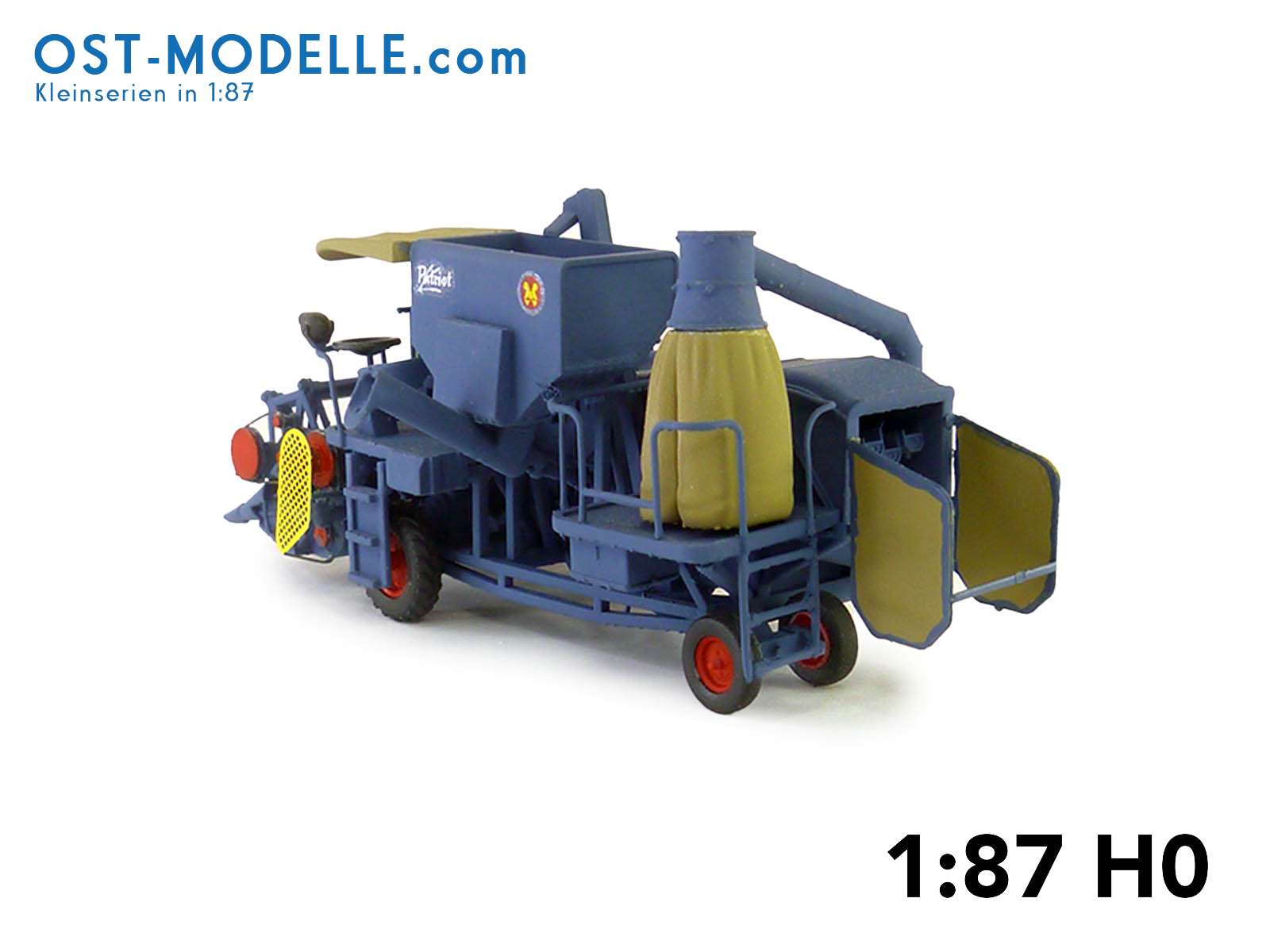 Maehdrescher E175 mit Spreusack blau